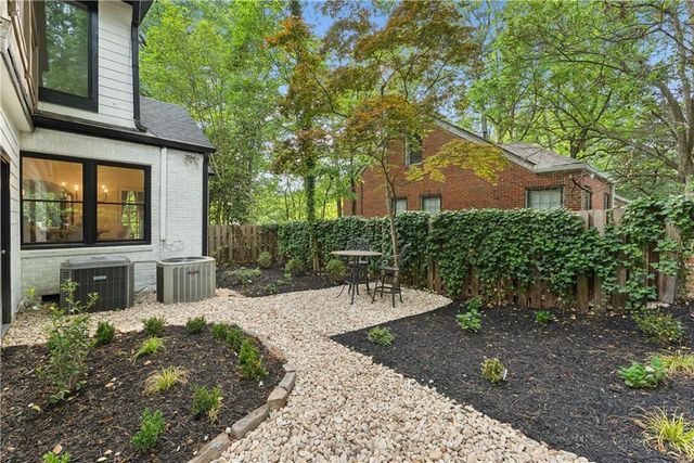 1637 Lenox Road NE, Atlanta, GA 30306
