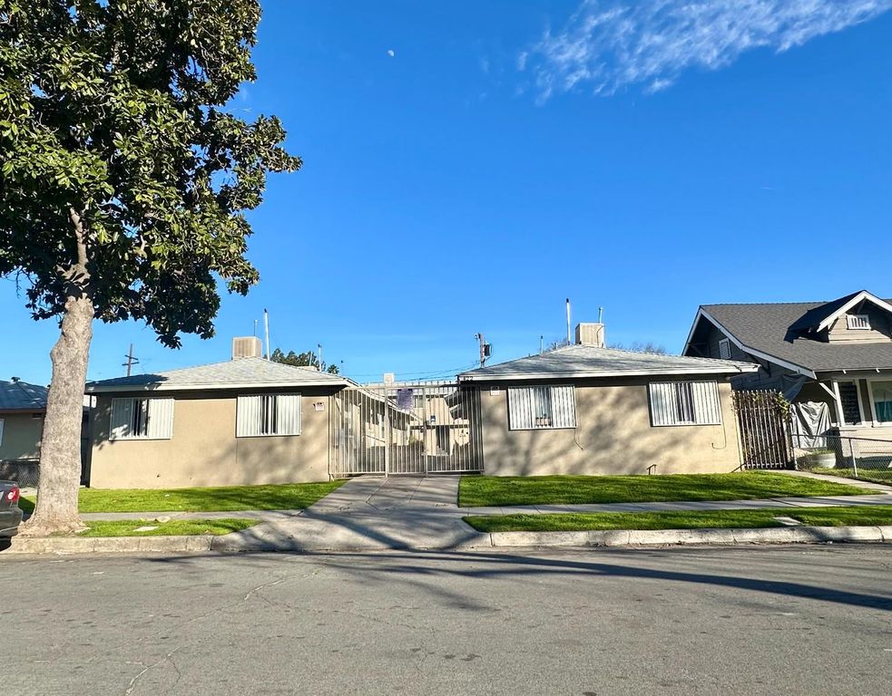 Image 1 of property listing at 422 N Glenn Avenue, Fresno, CA 93701