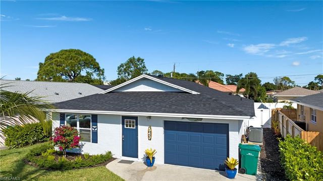 543 107th AVE N, Naples, FL 34108