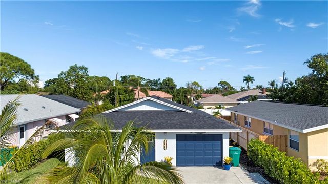 543 107th AVE N, Naples, FL 34108