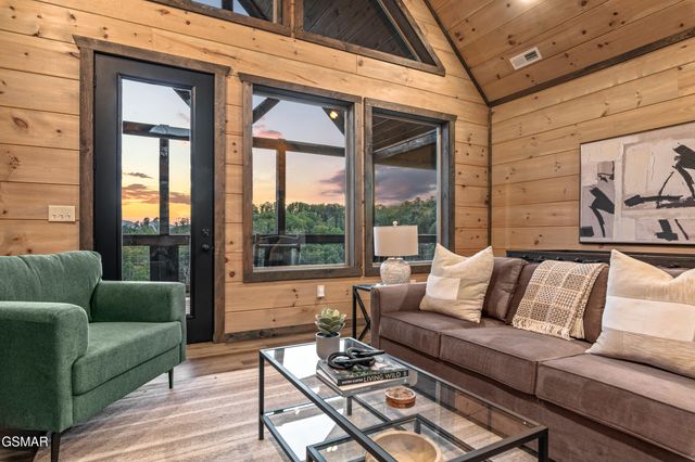 2129 Rabbit Point Way, Sevierville, TN 37876