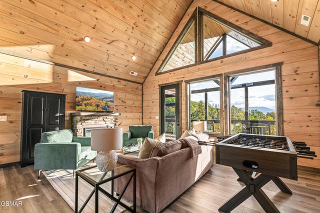2129 Rabbit Point Way, Sevierville, TN 37876