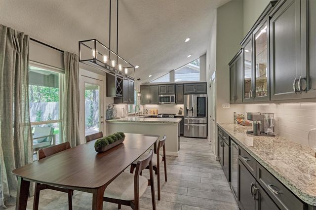 30 E Lance Leaf Road, The Woodlands, TX 77381