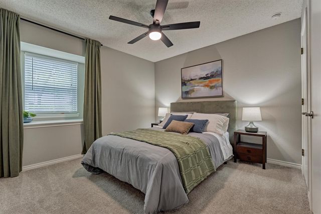30 E Lance Leaf Road, The Woodlands, TX 77381