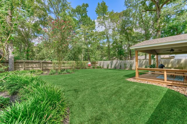 30 E Lance Leaf Road, The Woodlands, TX 77381