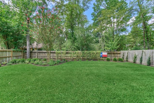 30 E Lance Leaf Road, The Woodlands, TX 77381