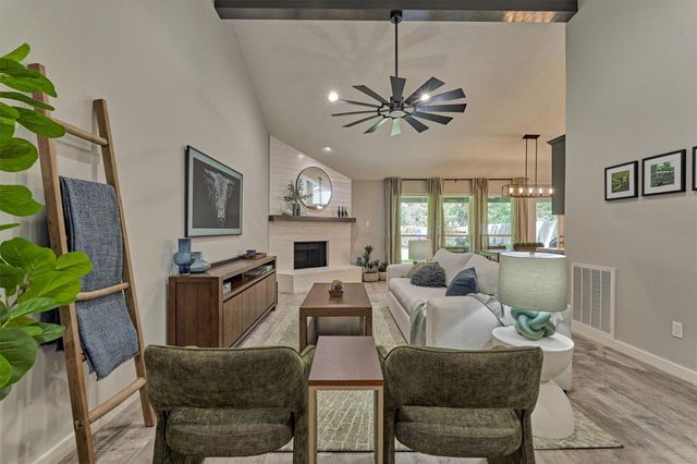 30 E Lance Leaf Road, The Woodlands, TX 77381