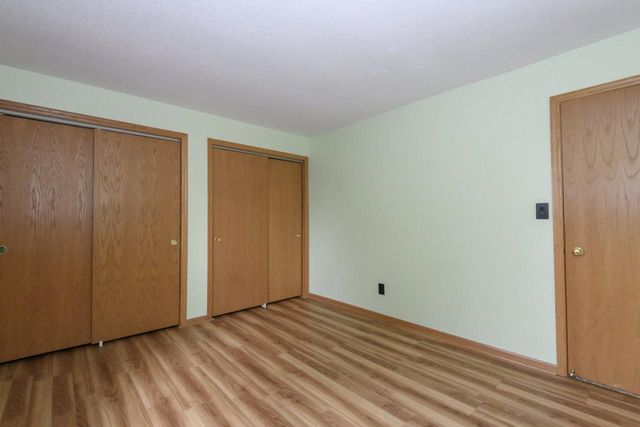 N58W23815 Hastings COURT #8, Sussex, WI 53089