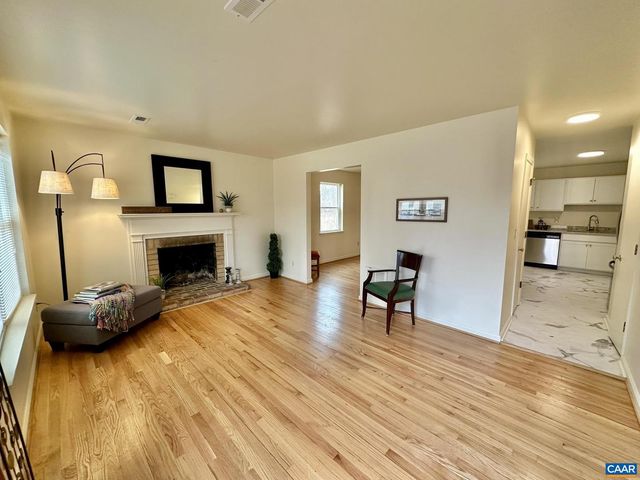 144 LAKE SAPONI DR, Barboursville, VA 22923