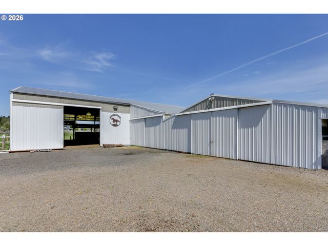 28015 CROSSLEY Ln, Eugene, OR 97402