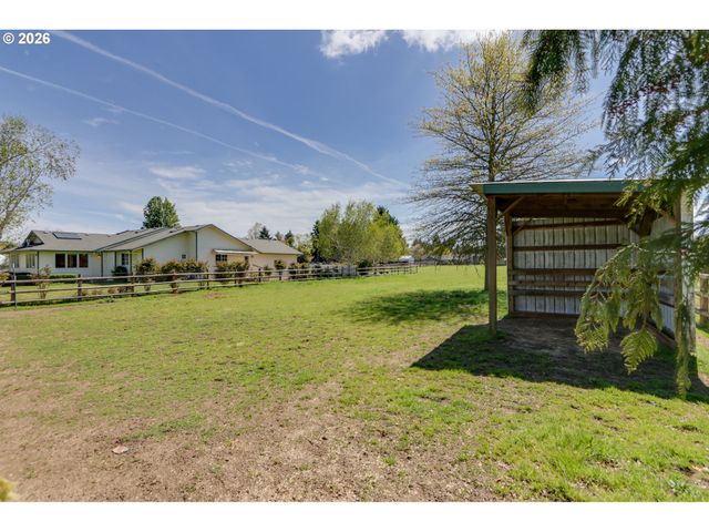 28015 CROSSLEY Ln, Eugene, OR 97402