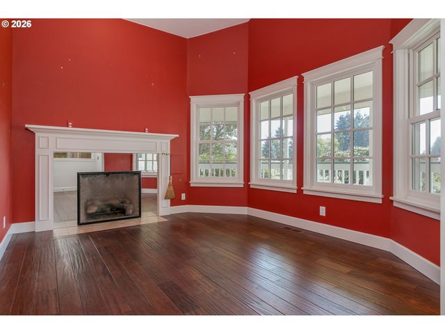 28015 CROSSLEY Ln, Eugene, OR 97402