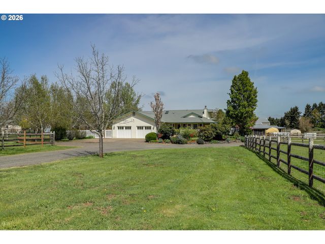 28015 CROSSLEY Ln, Eugene, OR 97402