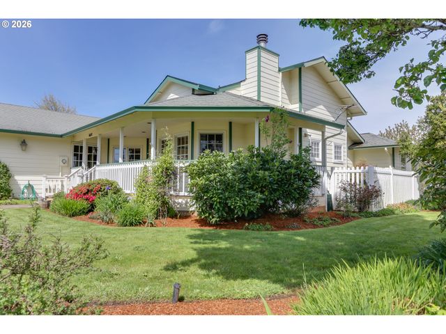 28015 CROSSLEY Ln, Eugene, OR 97402