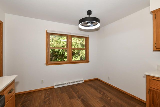 5152 Maplewood DRIVE, Greendale, WI 53129