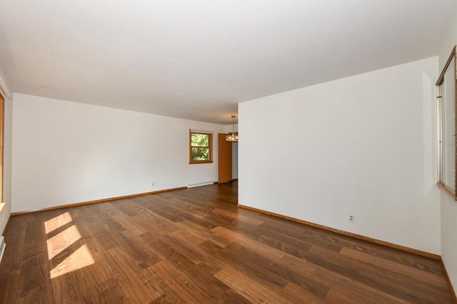 5152 Maplewood DRIVE, Greendale, WI 53129