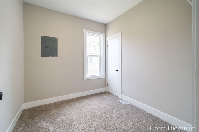 501 Oak Avenue, Muskegon, MI 49442
