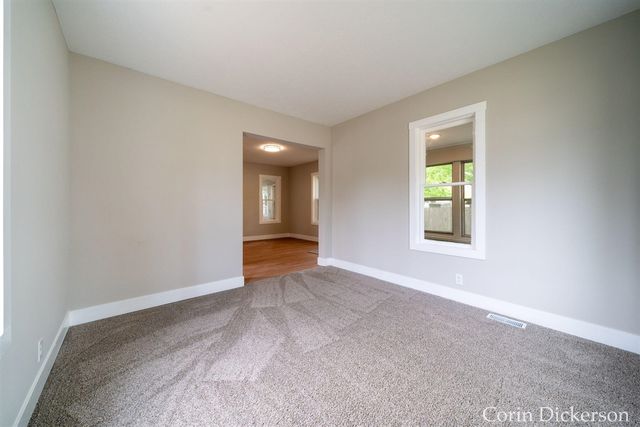 501 Oak Avenue, Muskegon, MI 49442