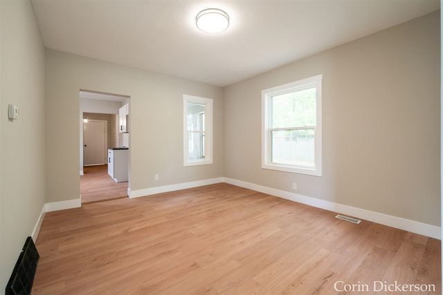 501 Oak Avenue, Muskegon, MI 49442