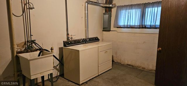 7607 Harold Avenue, Golden Valley, MN 55427