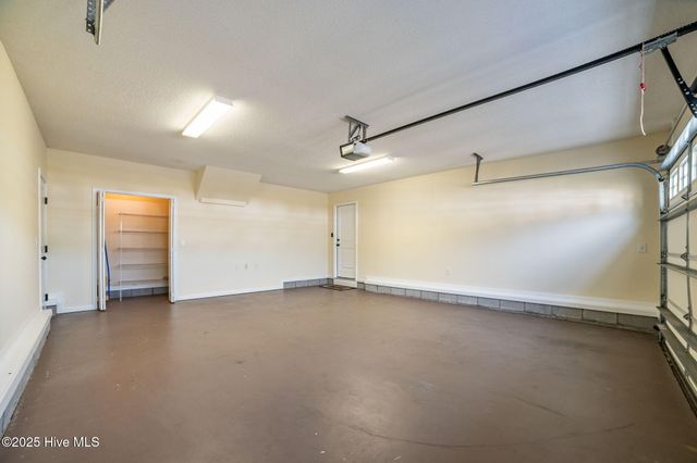 3661 Thornbrook Drive, Greenville, NC 27834