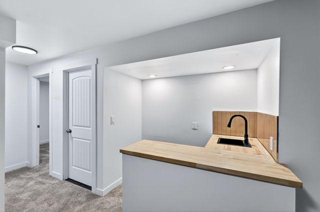 12805 E 29TH Ave, Spokane, WA 99216