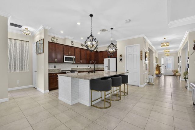 1010 Sweetgrass Street, Loxahatchee, FL 33470