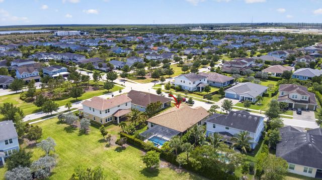 1010 Sweetgrass Street, Loxahatchee, FL 33470