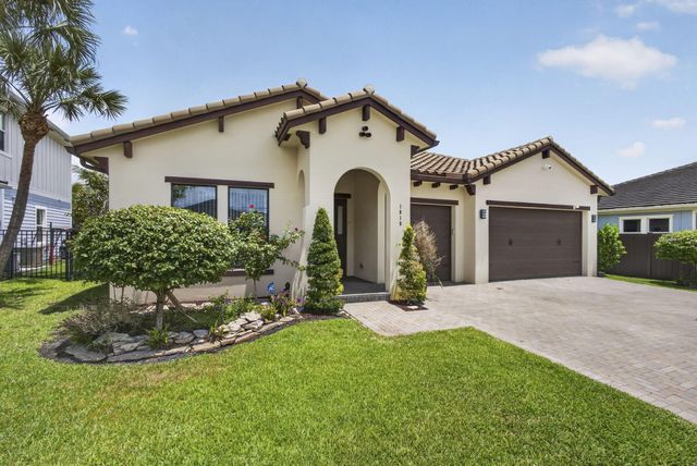 1010 Sweetgrass Street, Loxahatchee, FL 33470