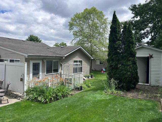 4411 W 92nd Place, Merrillville, IN 46410