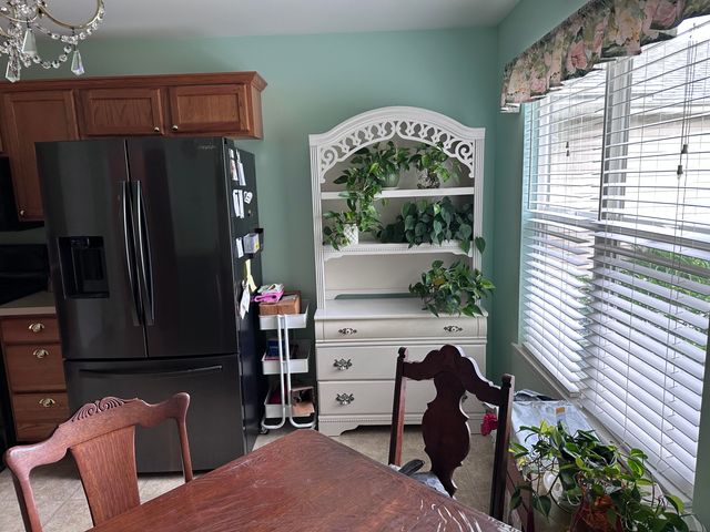 4411 W 92nd Place, Merrillville, IN 46410