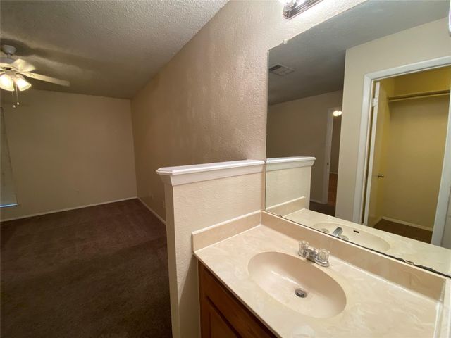 12223 Tyson CV B, Austin, TX 78758