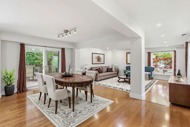 8961 Van Gogh Cir, Fair Oaks, CA 95628