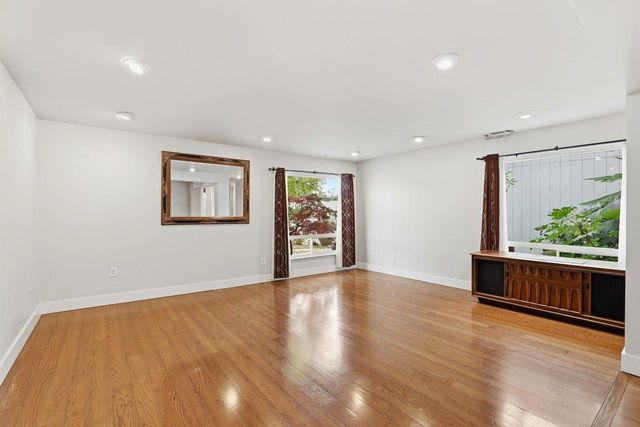 8961 Van Gogh Cir, Fair Oaks, CA 95628