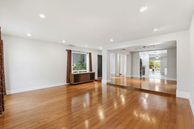 8961 Van Gogh Cir, Fair Oaks, CA 95628