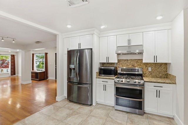 8961 Van Gogh Cir, Fair Oaks, CA 95628