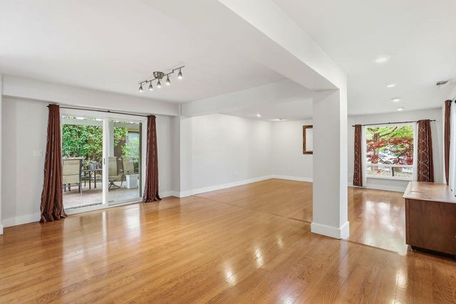 8961 Van Gogh Cir, Fair Oaks, CA 95628