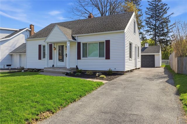 168 Frontenac, Irondequoit, NY 14617