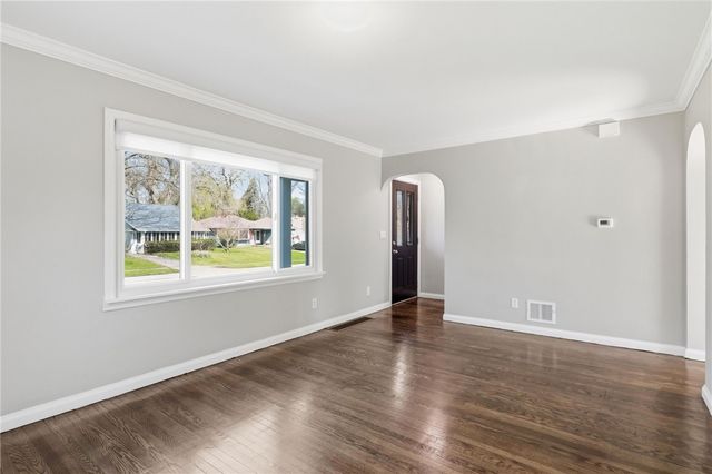 168 Frontenac, Irondequoit, NY 14617