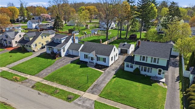 168 Frontenac, Irondequoit, NY 14617
