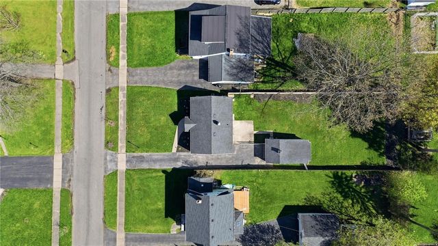 168 Frontenac, Irondequoit, NY 14617