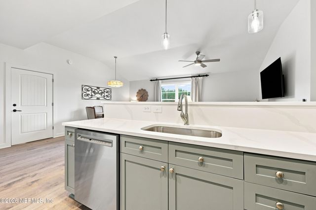 965 REGISTRY Boulevard 304, St. Augustine, FL 32092