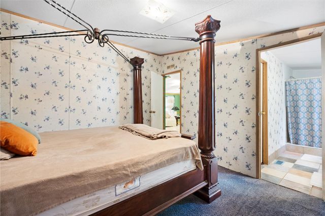 1309 S Franklin Avenue, Cleveland, TX 77327