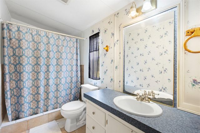 1309 S Franklin Avenue, Cleveland, TX 77327