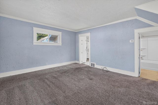 203 Center Road, Grand Blanc, MI 48439