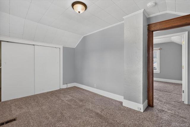 203 Center Road, Grand Blanc, MI 48439