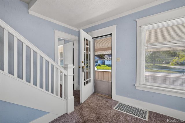 203 Center Road, Grand Blanc, MI 48439
