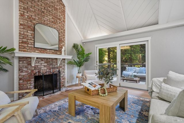 2641 Fir Park Way, Santa Rosa, CA 95404