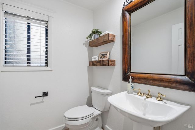 2641 Fir Park Way, Santa Rosa, CA 95404