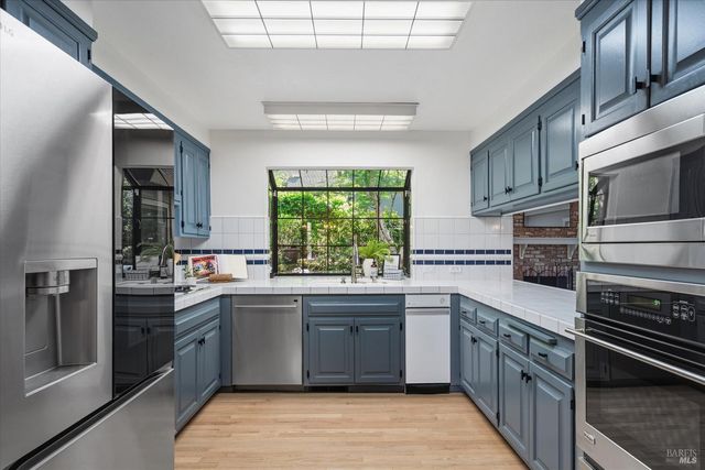 2641 Fir Park Way, Santa Rosa, CA 95404